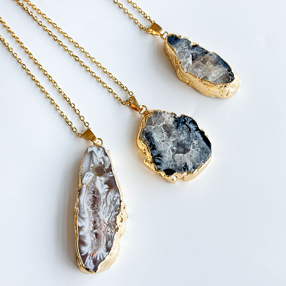 Raw Agate Slice Pendant | 18K Gold-Plated Crystal Healing Necklace